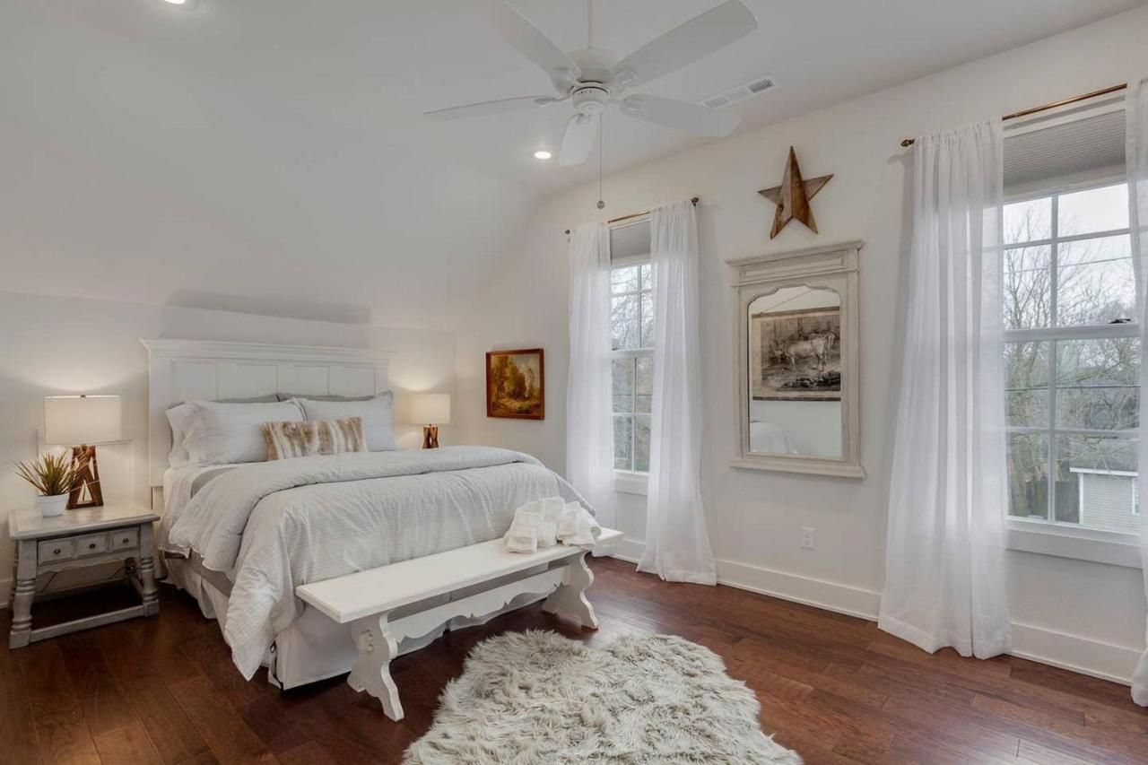 The Sofay Farmhouse - 1 Mile From U Of A - Luxury Amenities Fayetteville Exterior foto