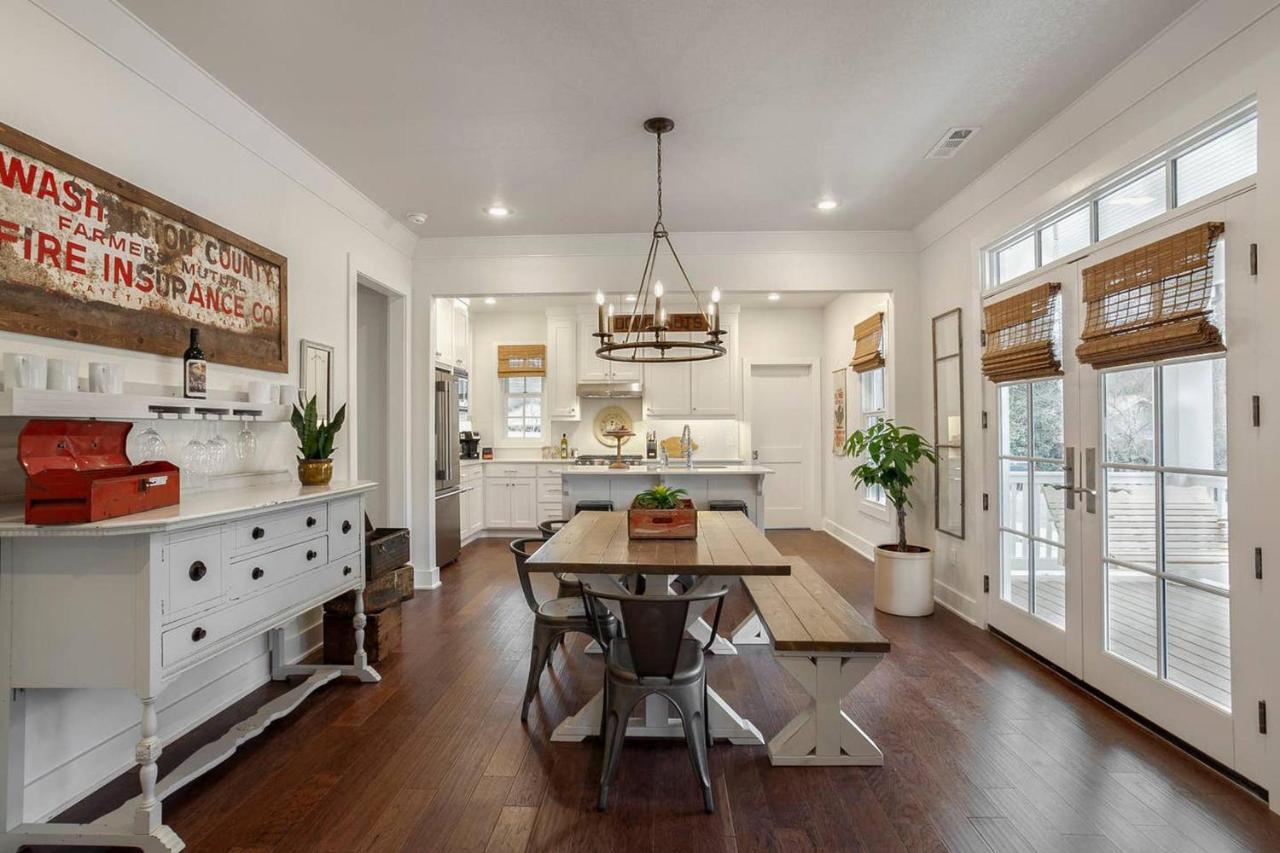 The Sofay Farmhouse - 1 Mile From U Of A - Luxury Amenities Fayetteville Exterior foto