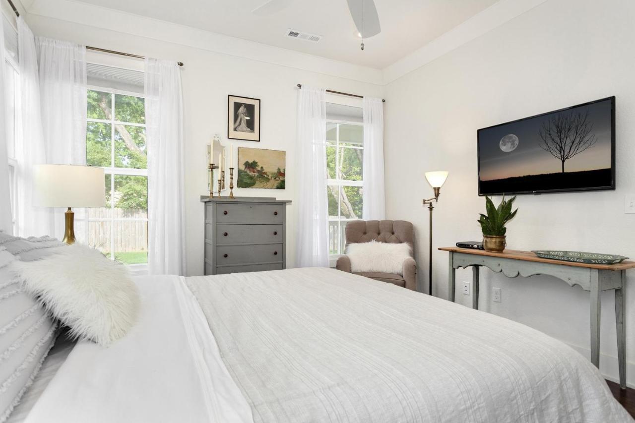 The Sofay Farmhouse - 1 Mile From U Of A - Luxury Amenities Fayetteville Exterior foto